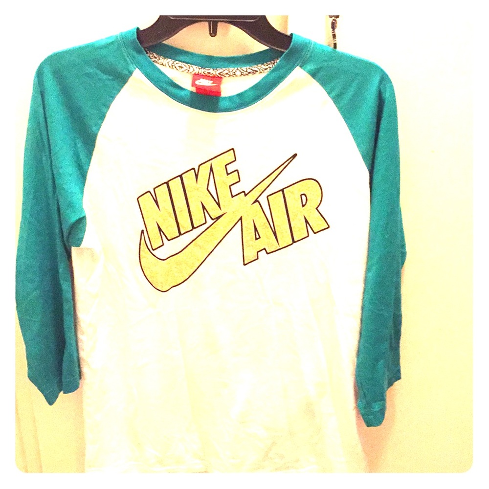Brand new old school vintage nike air shirt